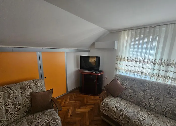 Old Bazaar Altunalem * 노비파자르