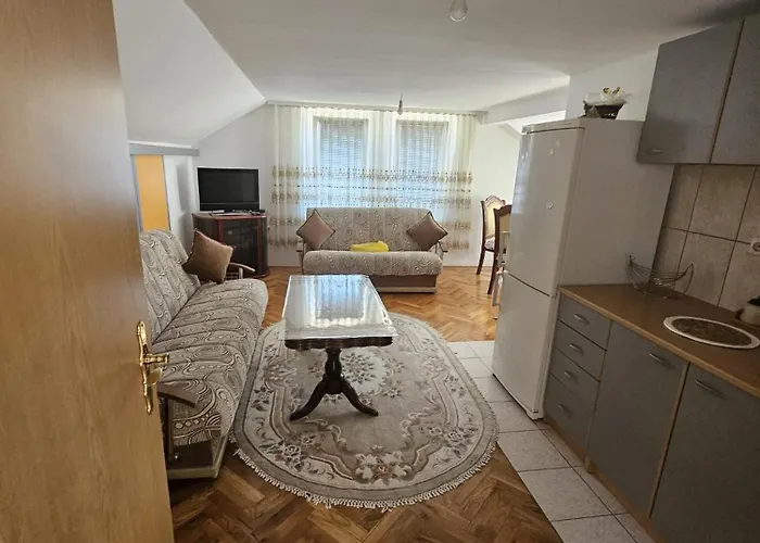 Old Bazaar Altunalem 노비파자르